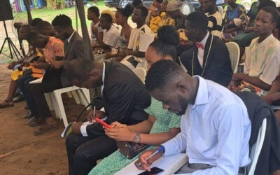 SOYEZ FORT ET COURAGEUX ATTEIGNEZ LE BUT